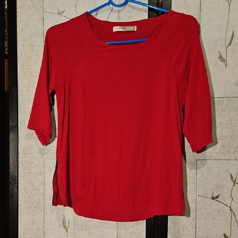 Forever 21 Red Long Sleeve Tee for Effortless Style